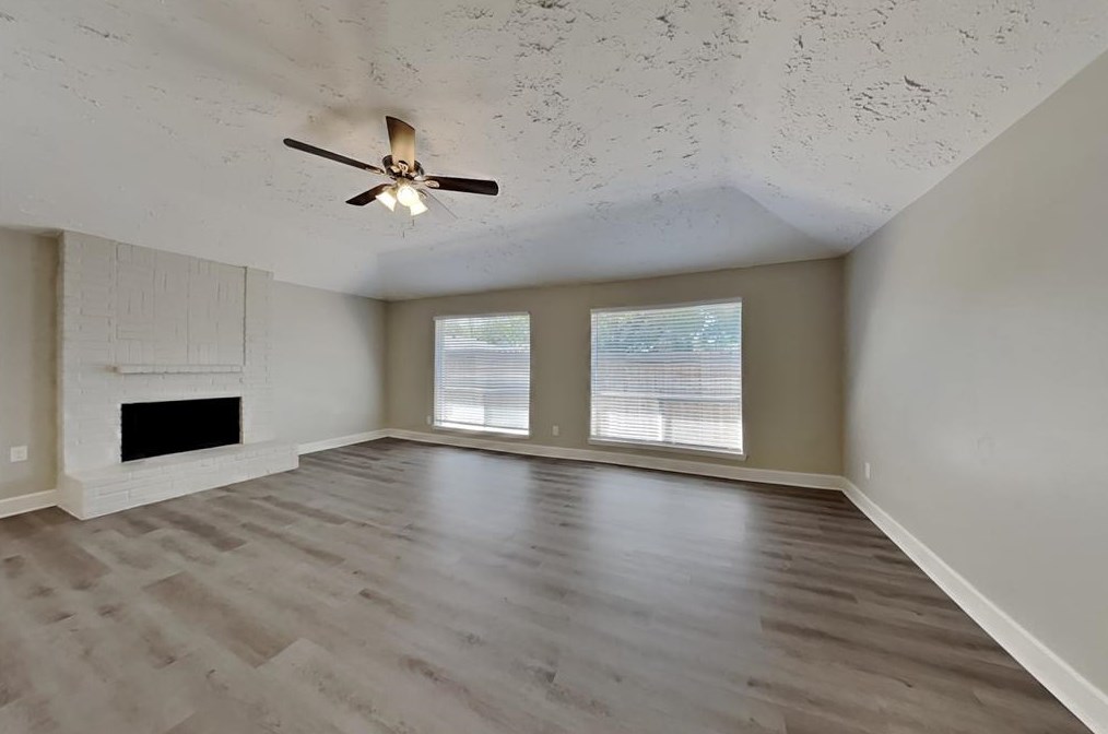 7334 Skybright Ln, Houston, TX 77095-1410