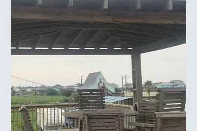 933 Wesley Way, Port Bolivar, TX 77650 - Photo 2