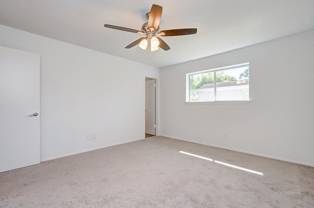 5031 Pr Rdg Rd, Houston TX  77053-4433 exterior