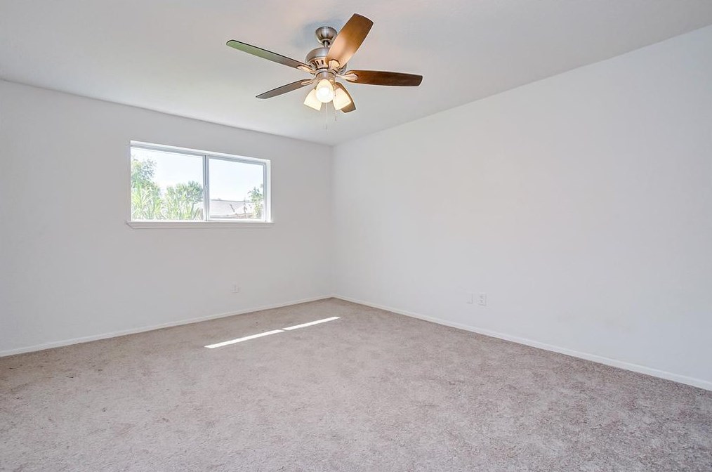 5031 Pr Rdg Rd, Houston TX  77053-4433 exterior