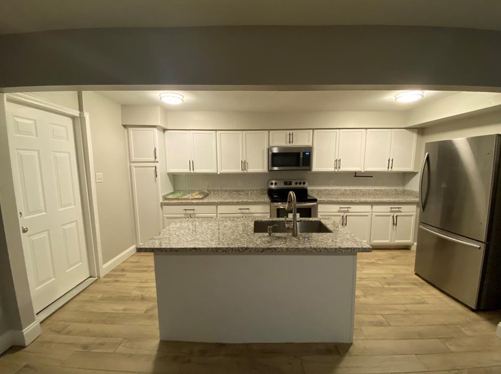 6715 Madrid St, Houston, TX 77021