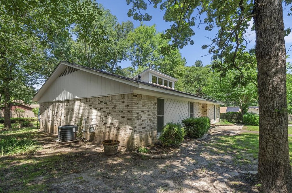 204 Riveroak St, Lufkin, TX 75901