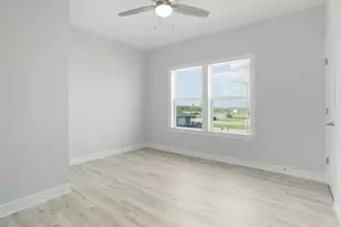 2115 Seahorse Ln, Port Bolivar, TX 77650 - Photo 22
