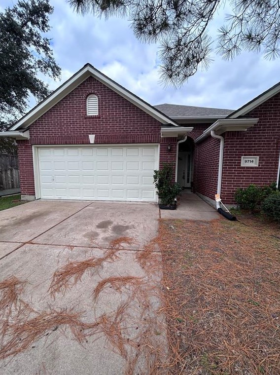 9714 Shadowglade Ct, Houston, TX 77064