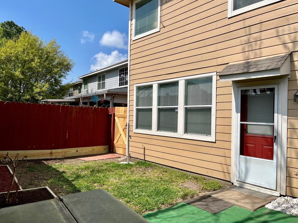16519 Cairngrove Ln, Houston, TX 77084-6396