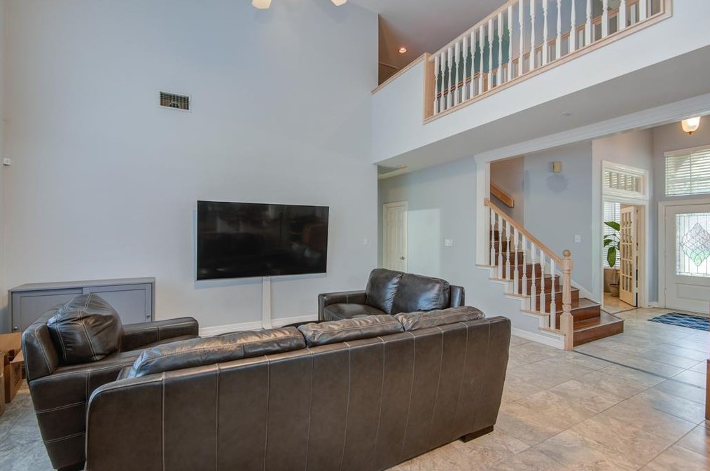 130 Mill Trace Dr, Spring TX  77381-3843 exterior