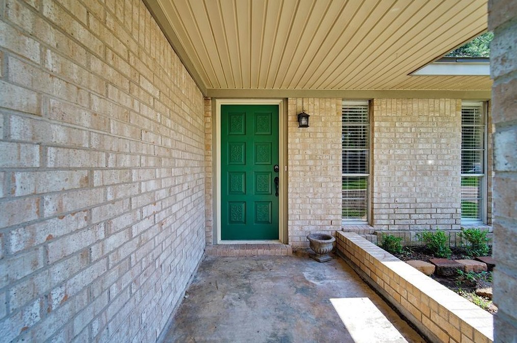 226 Wickwood Dr, Spring TX  77386-1133 exterior
