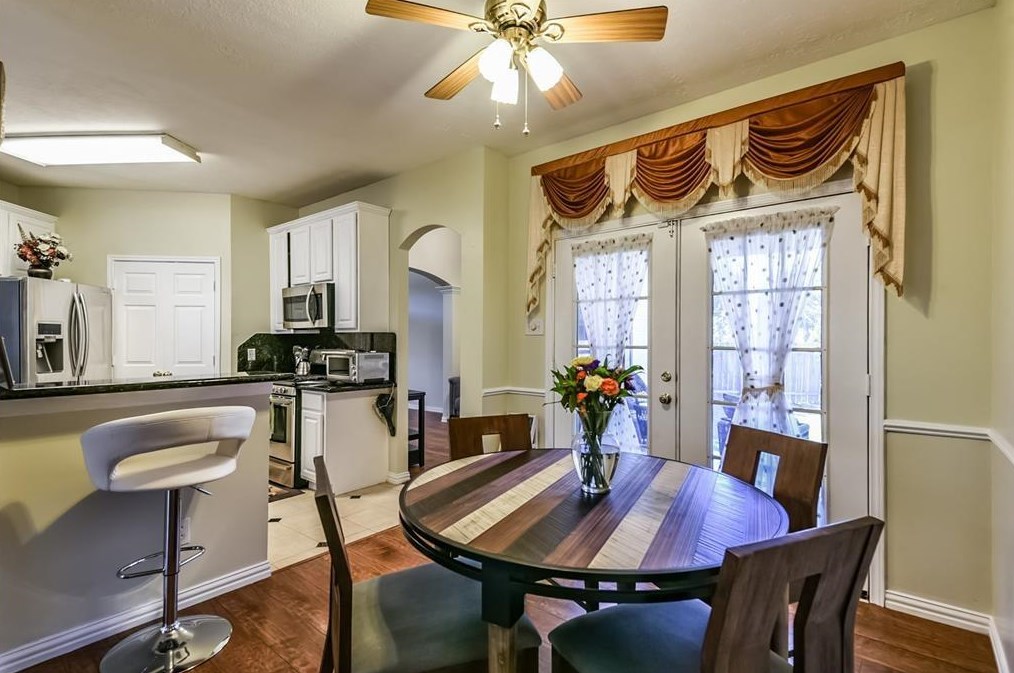 16647 Broadoak Grv Ln, Sugar Land TX  77498-7171 exterior