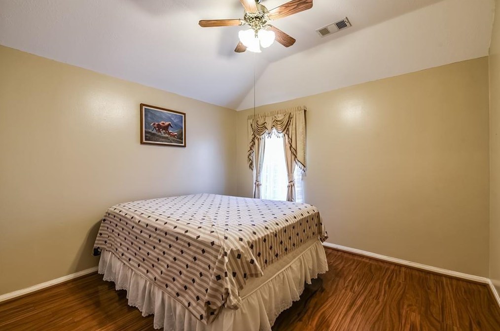 16647 Broadoak Grv Ln, Sugar Land TX  77498-7171 exterior