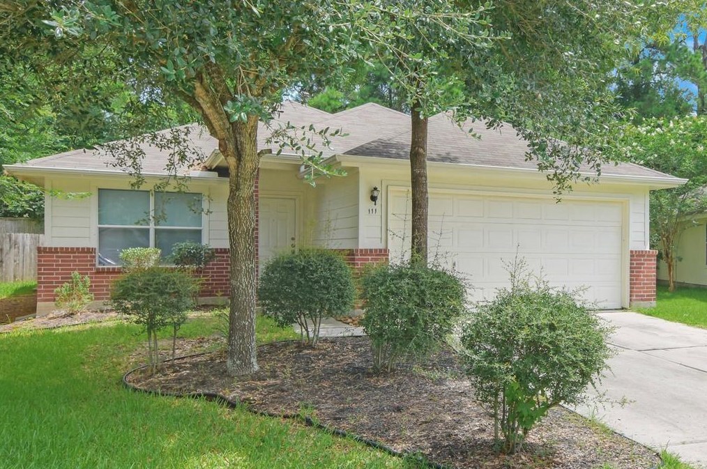 111 Hockenberry Pl, Conroe, TX 77385