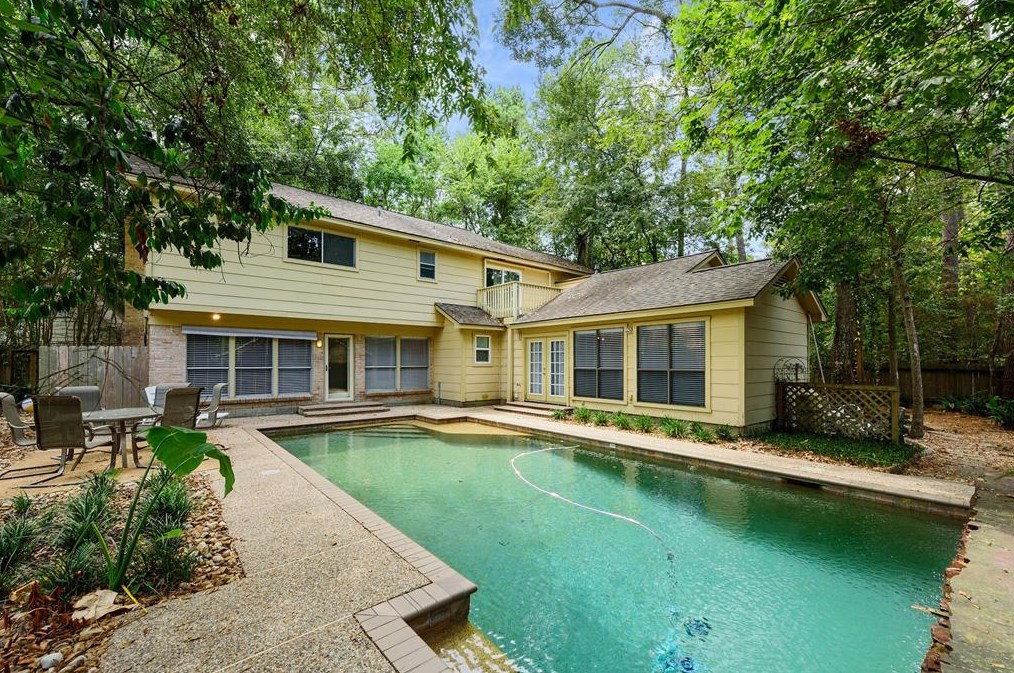 2824 Logrun Cir, Spring TX  77380-1327 exterior