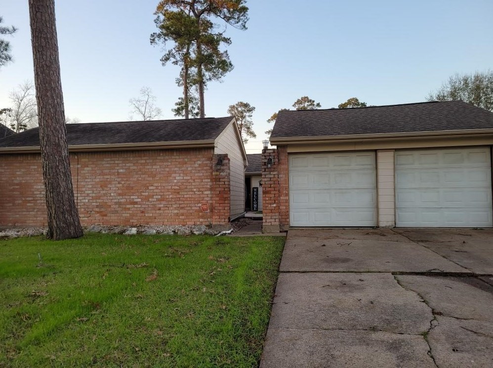 602 Harbor Mist Dr, Crosby TX  77532-4544 exterior