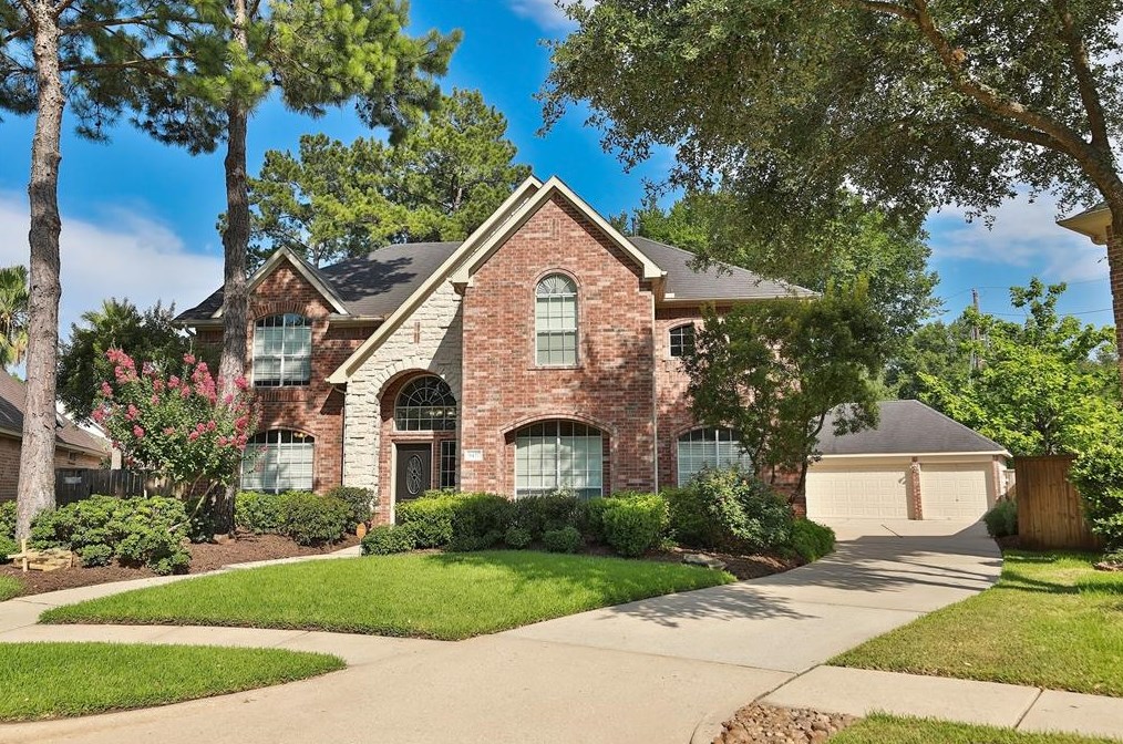 9427 Lochflora Dr, Spring, TX 77379-5601