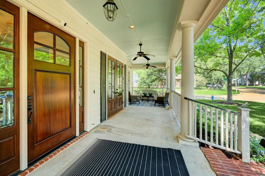 127 Gershwin Dr, Houston TX  77079-7311 exterior