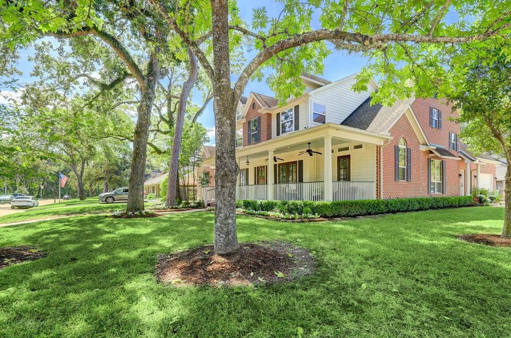 127 Gershwin Dr, Houston, TX 77079