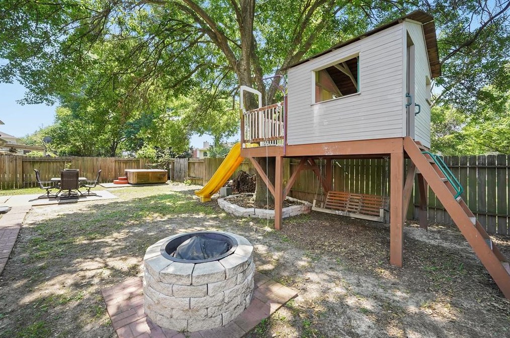 10127 Red Wolf Ln, Houston TX 77064-5457 exterior