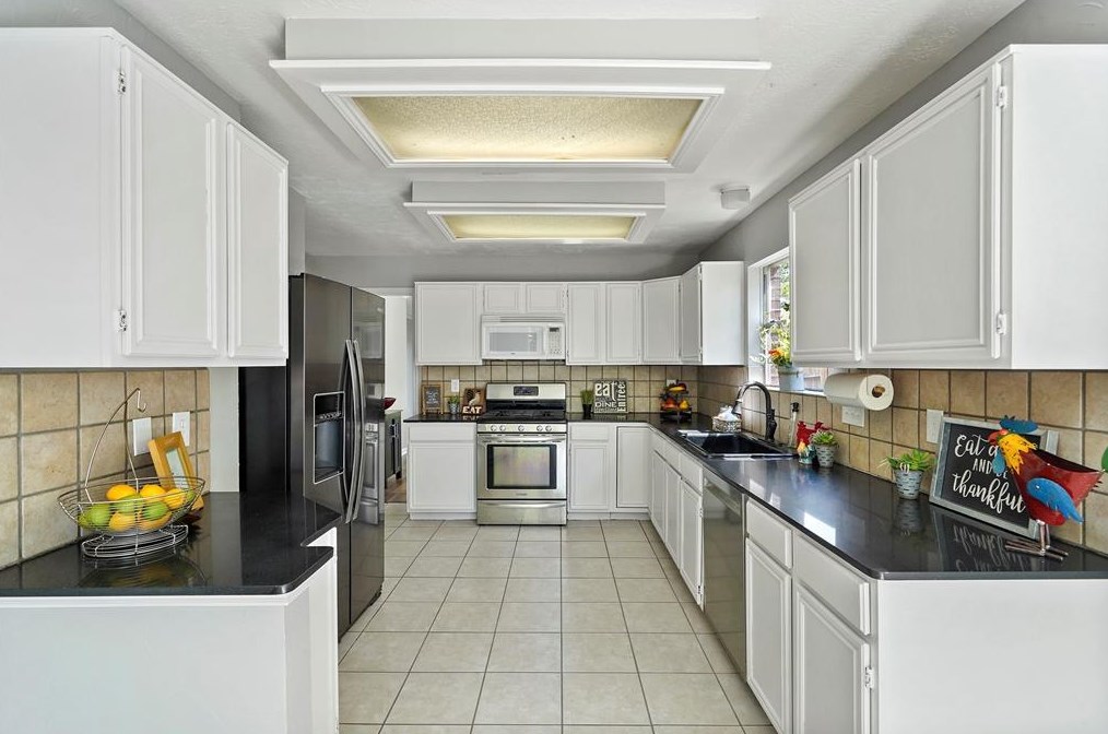 10127 Red Wolf Ln, Houston TX 77064-5457 exterior