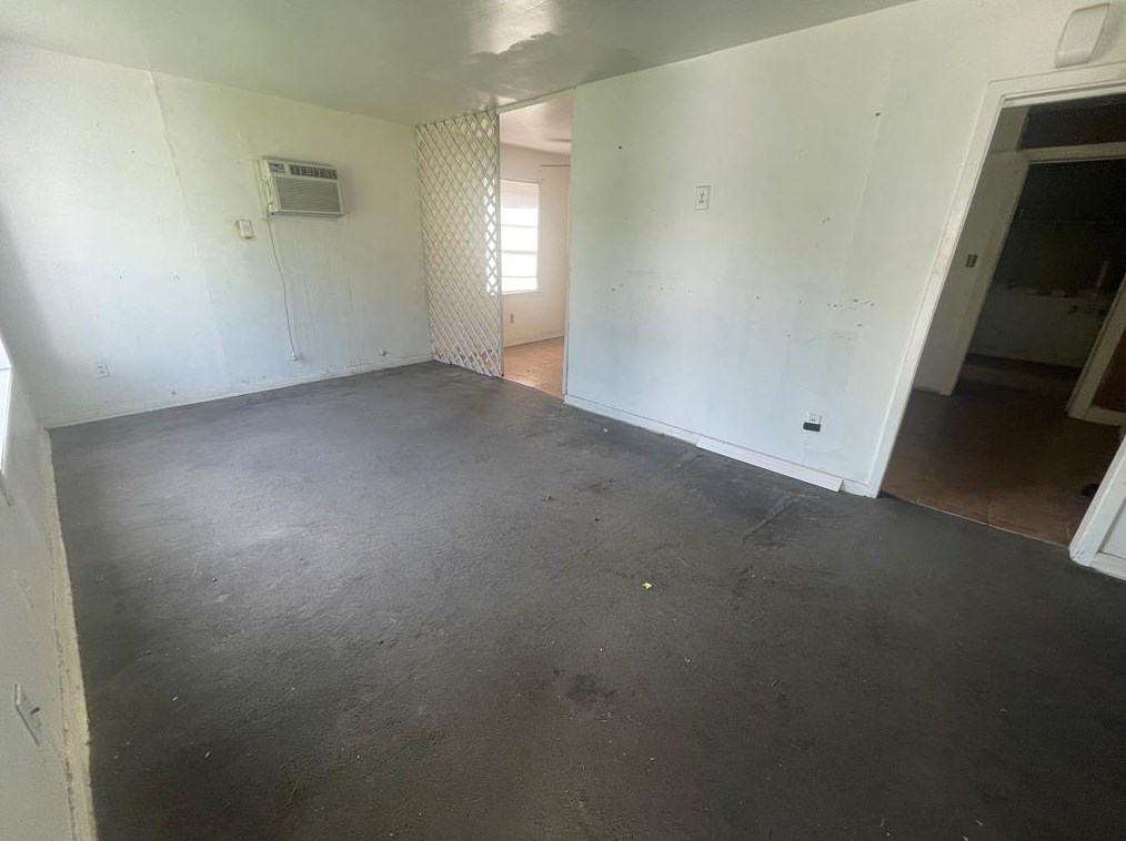4657 Clover St, Houston TX  77051-2809 exterior