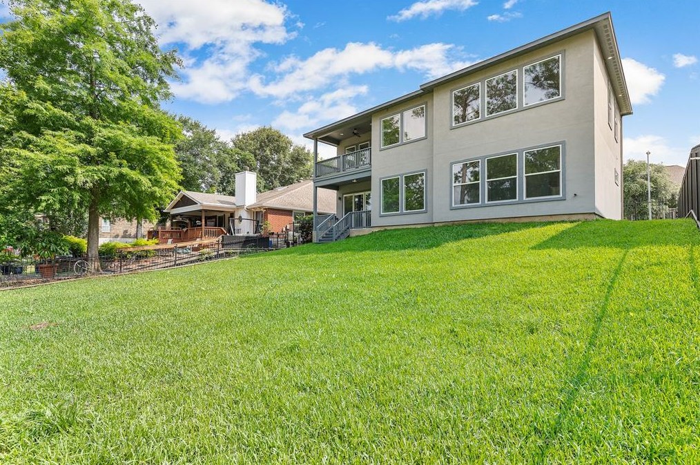 8610 Cross Country Dr, Humble TX 77346-6115 exterior