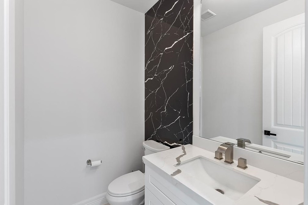 8610 Cross Country Dr, Humble TX 77346-6115 exterior