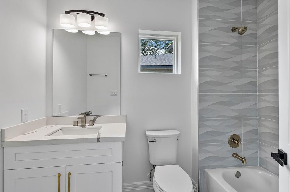 8610 Cross Country Dr, Humble TX 77346-6115 exterior