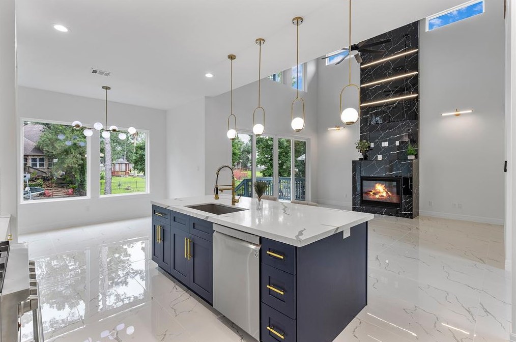 8610 Cross Country Dr, Humble TX 77346-6115 exterior