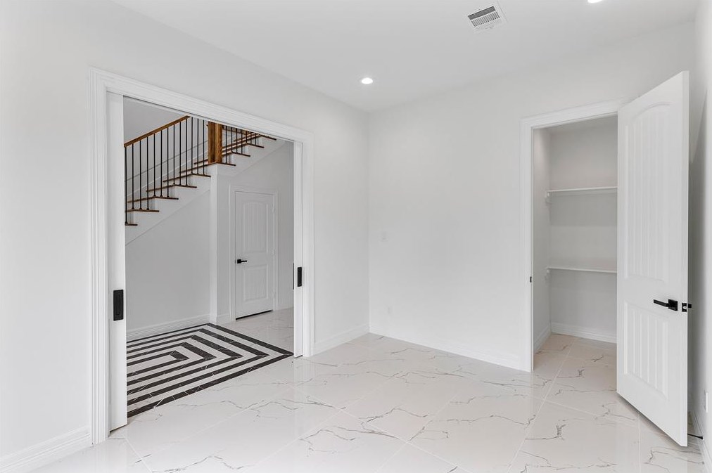 8610 Cross Country Dr, Humble TX 77346-6115 exterior