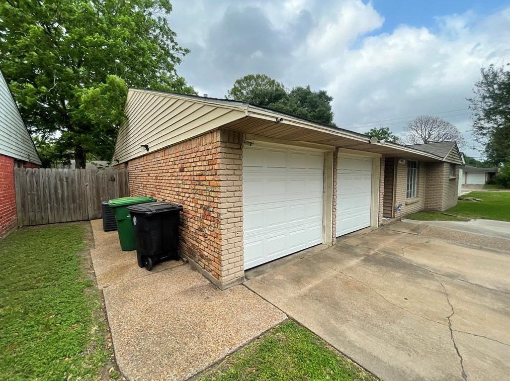 5704 Airport Blvd, Houston, TX 77035-4314