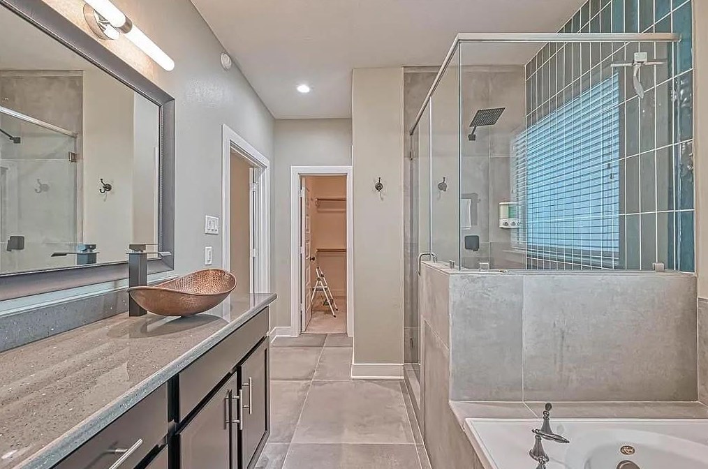 1544 23 St, Houston TX  77008-1612 exterior