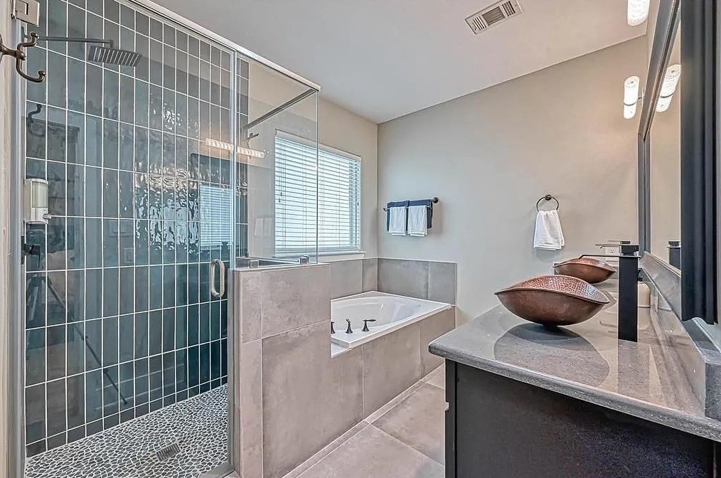 1544 23 St, Houston TX  77008-1612 exterior