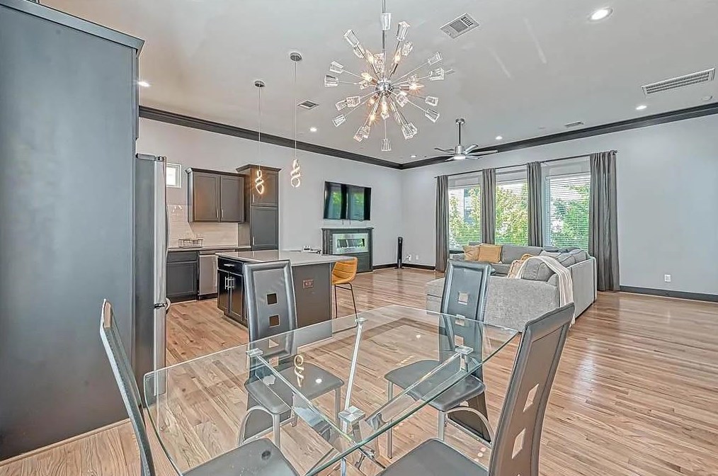 1544 23 St, Houston TX  77008-1612 exterior