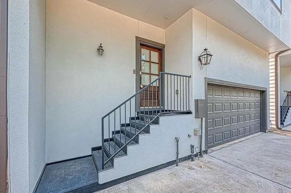 1544 23 St, Houston TX  77008-1612 exterior