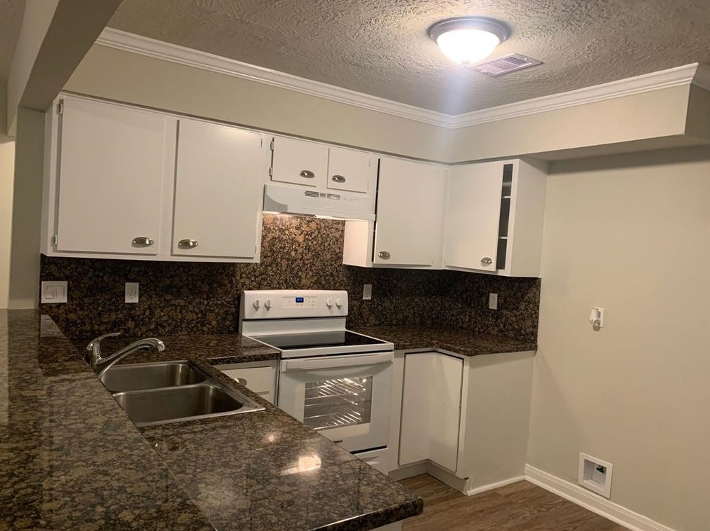 9426 Chartermoss Cir, Houston, TX 77070