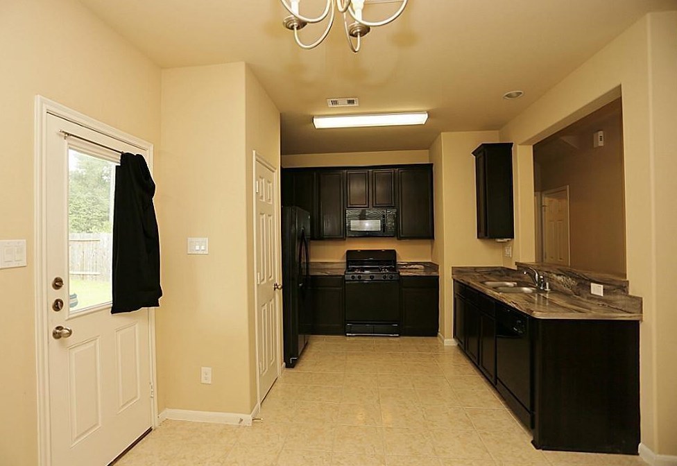 10011 Cobbs Cove Ln, Houston TX  77044-4501 exterior