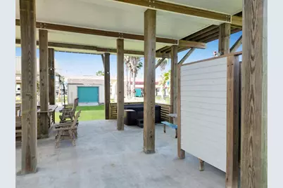 942 Meynig Drive, Crystal Beach, TX 77650 - Photo 16