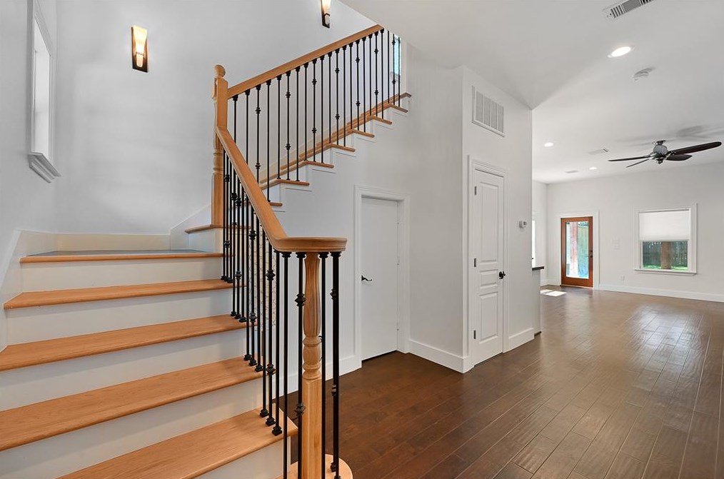 218 33 St, Houston TX  77022-5102 exterior