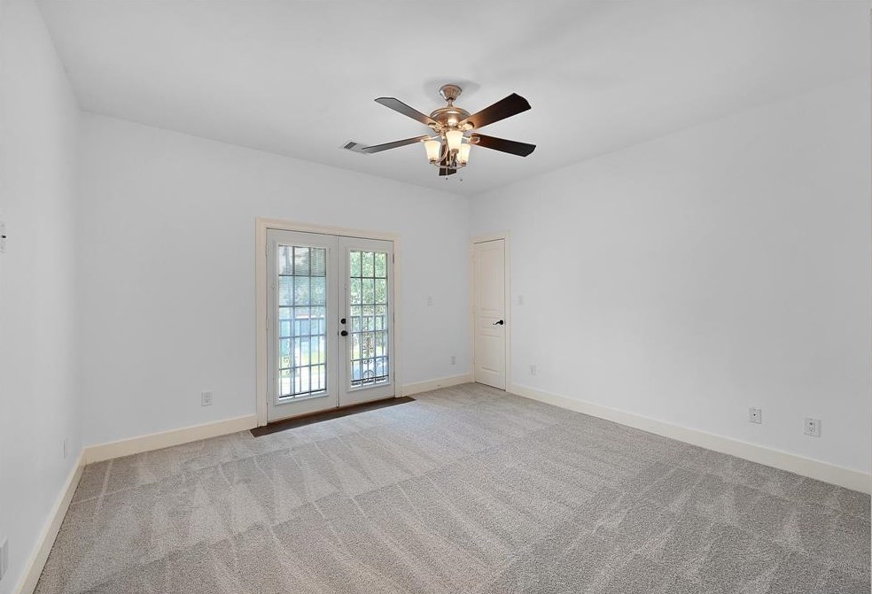 218 33 St, Houston TX  77022-5102 exterior