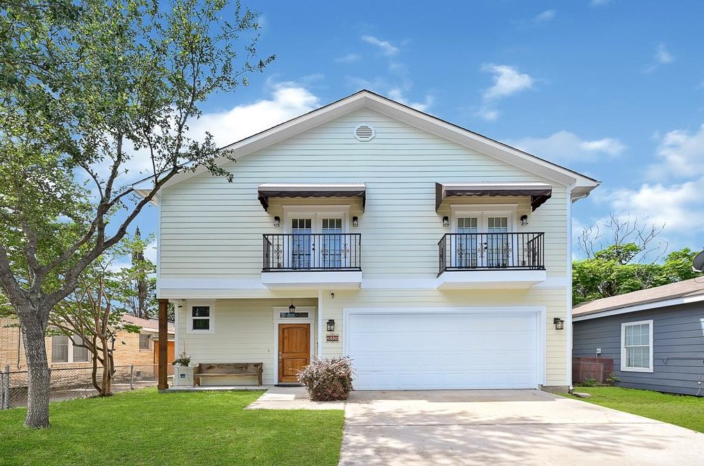 218 33 St, Houston TX  77022-5102 exterior