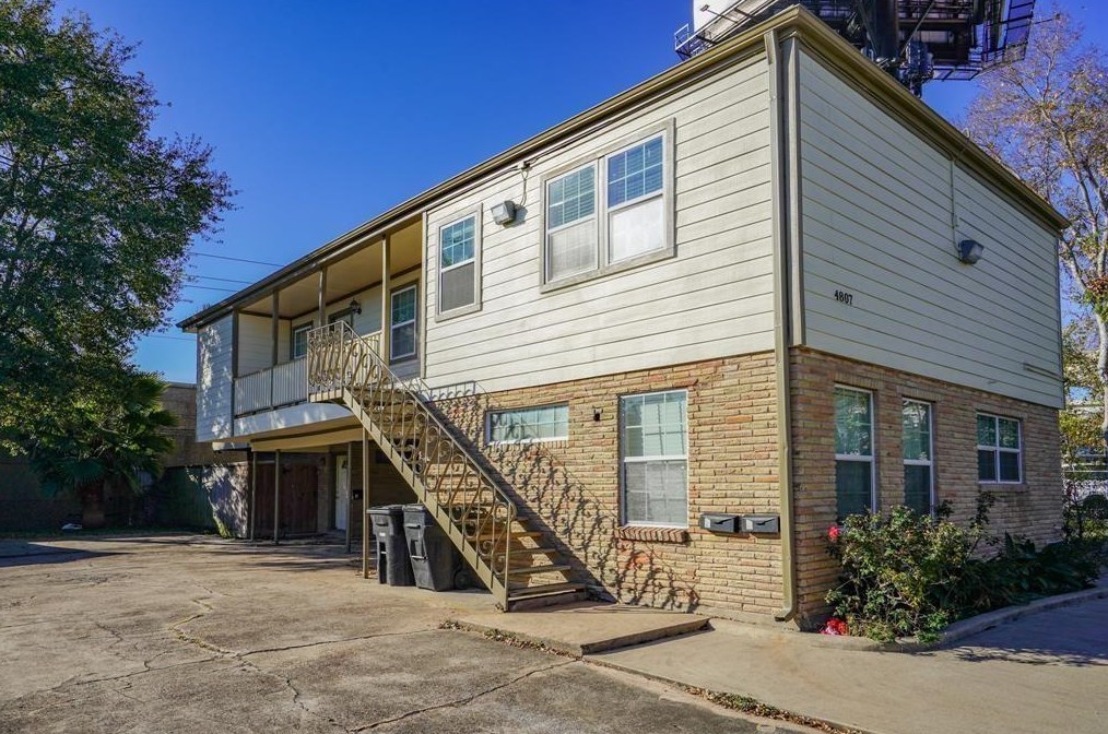 4807 Merwin St, Houston TX  77027-6694 exterior