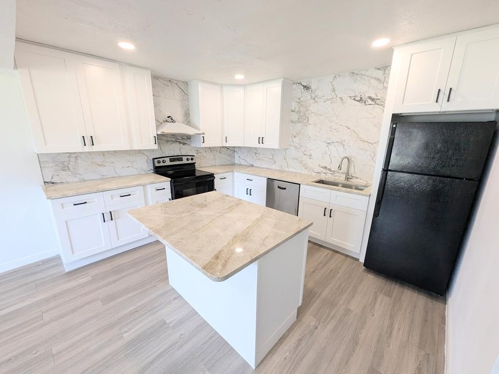 2911 Huckleberry Ln #a, Pasadena, TX 77502