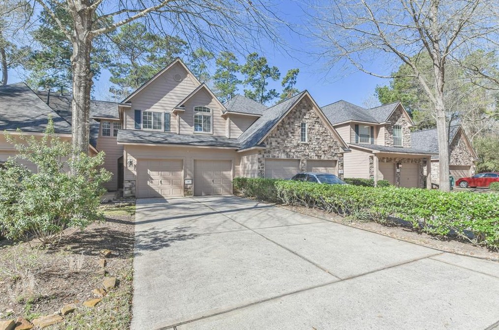 43 Alderon Woods Pl, Spring, TX 77382
