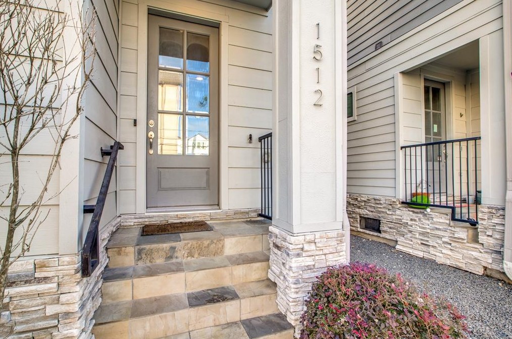1512 Beall St, Houston TX  77008-3444 exterior