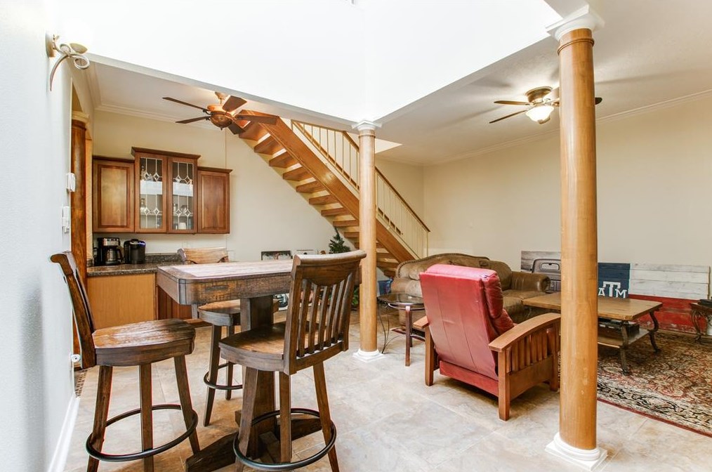 4121 Jack St, Houston TX  77006-5612 exterior