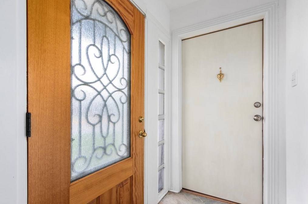 3346 Blodgett St, Houston, TX 77004-6305