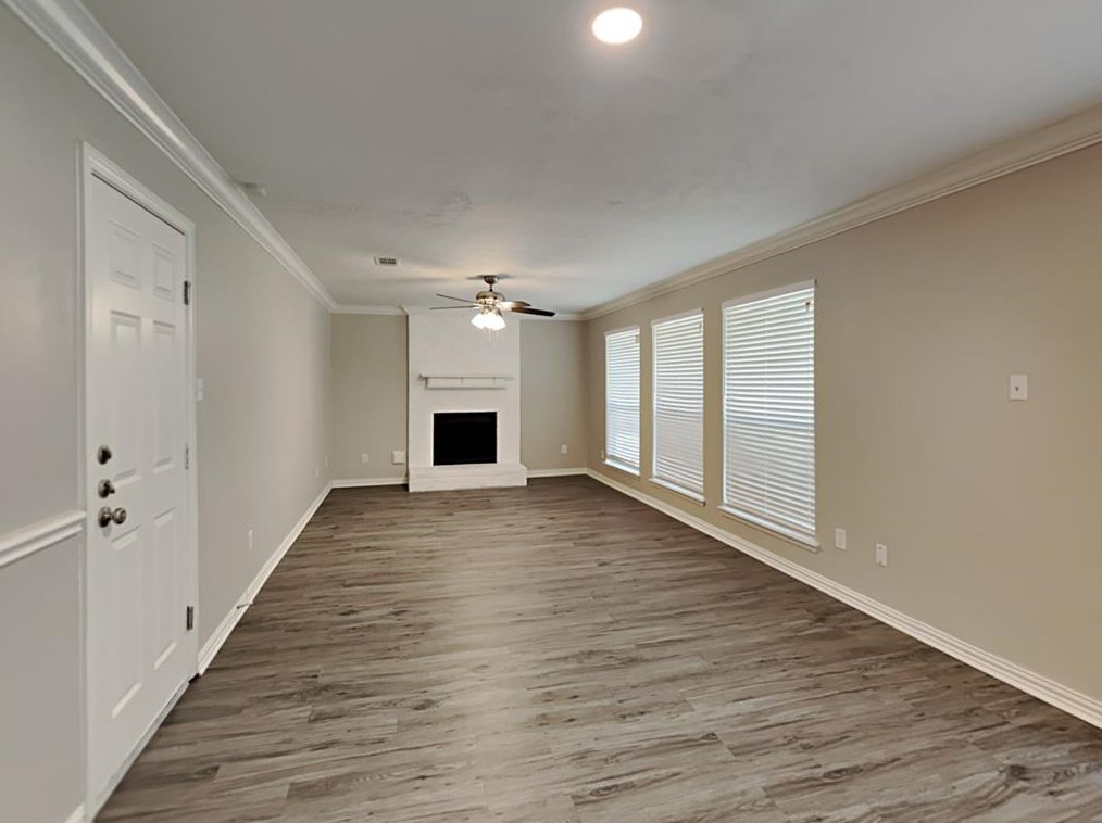 15506 Swan Creek Dr, Houston, TX 77095
