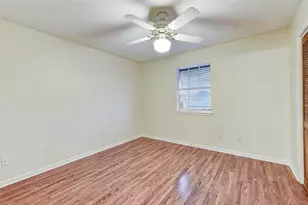 221 Flamingo Dr, Anahuac, TX 77514 - Photo 28