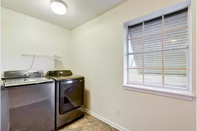 221 Flamingo Drive, Anahuac, TX 77514 - Photo 30