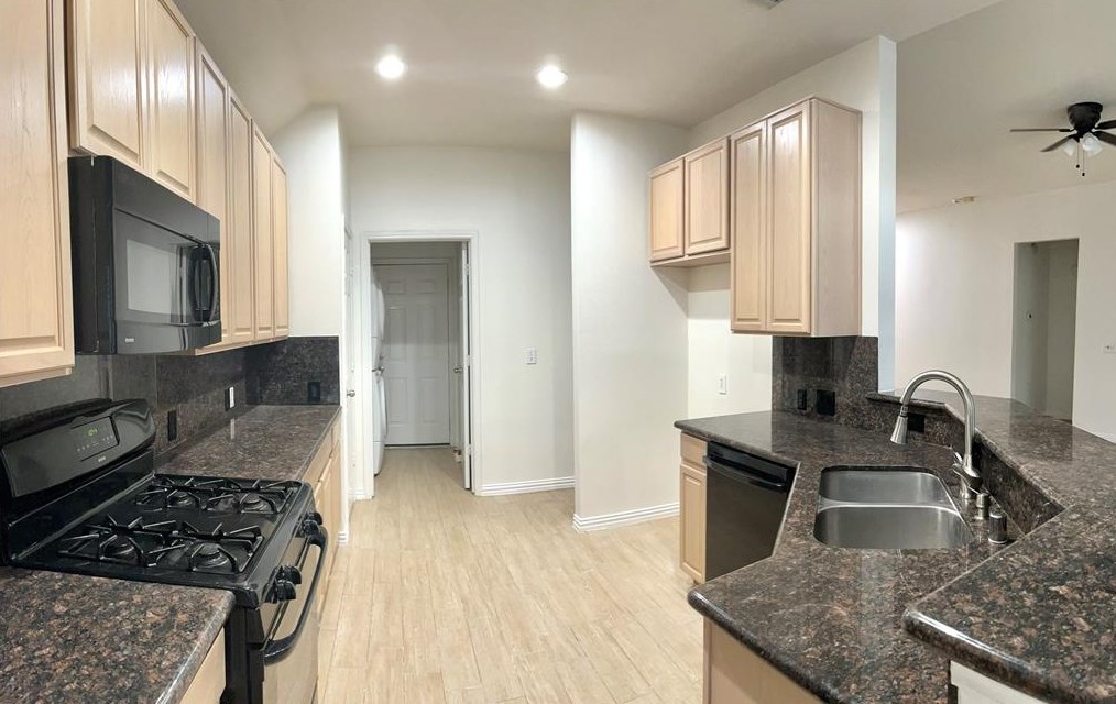 2122 Louetta Spring Dr, Spring TX  77388-4216 exterior