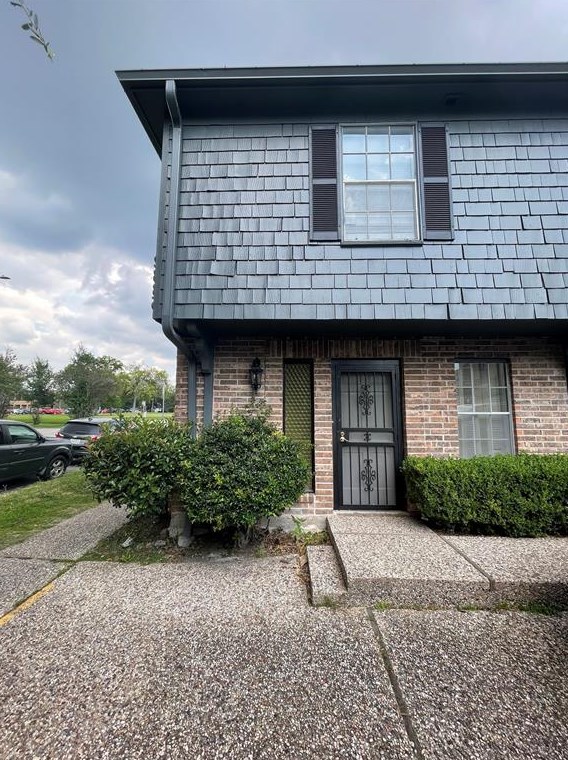 2335 University Blvd, Houston, TX 77005-2656