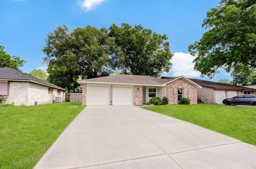 9617 Caffrey St, Houston, TX 77075